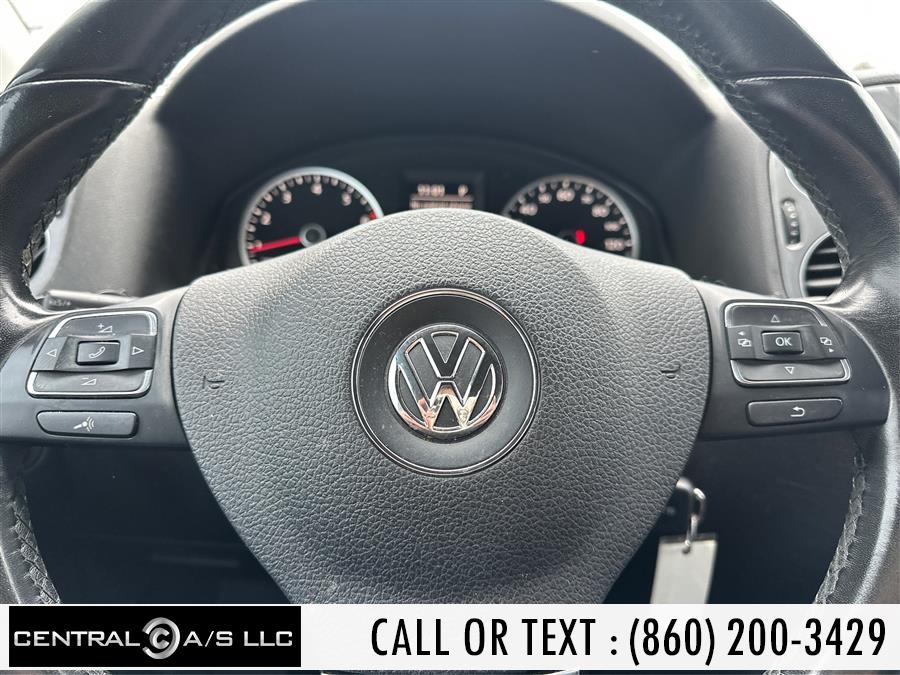 2013 Volkswagen Tiguan 4WD 4dr Auto SE, available for sale in East Windsor, Connecticut | Central A/S LLC. East Windsor, Connecticut 2013 Volkswagen Tiguan 4WD 4dr Auto SE, available for sale in East Windsor, Connecticut | Central A/S LLC. East Windsor, Connecticut