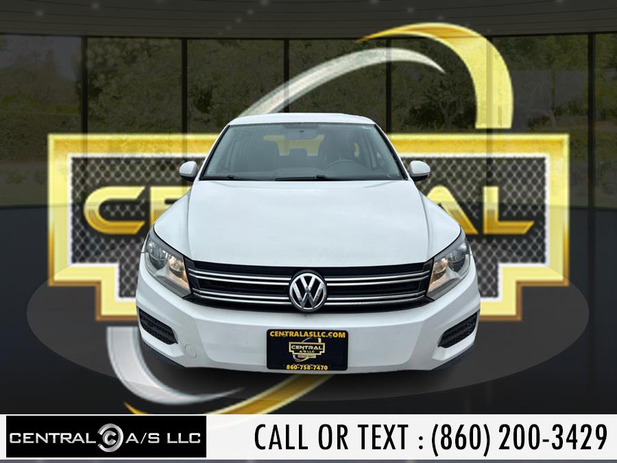 2013 Volkswagen Tiguan 4WD 4dr Auto SE, available for sale in East Windsor, Connecticut | Central A/S LLC. East Windsor, Connecticut 2013 Volkswagen Tiguan 4WD 4dr Auto SE, available for sale in East Windsor, Connecticut | Central A/S LLC. East Windsor, Connecticut