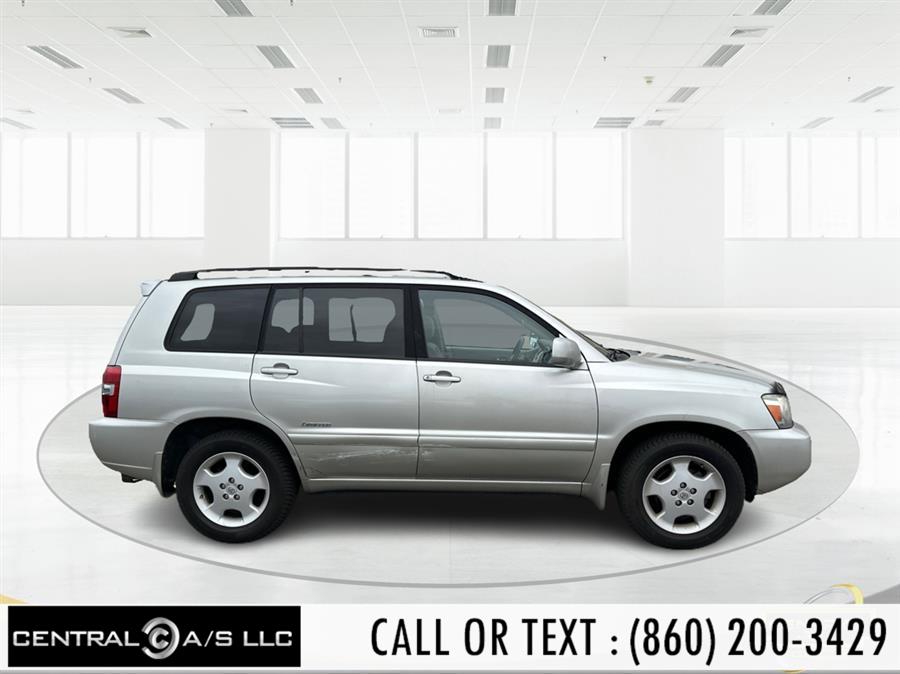 2007 Toyota Highlander 2WD 4dr V6 Sport w/3rd Row (Natl), available for sale in East Windsor, Connecticut | Central A/S LLC. East Windsor, Connecticut 2007 Toyota Highlander 2WD 4dr V6 Sport w/3rd Row (Natl), available for sale in East Windsor, Connecticut | Central A/S LLC. East Windsor, Connecticut