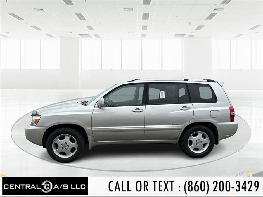 2007 Toyota Highlander 2WD 4dr V6 Sport w/3rd Row (Natl), available for sale in East Windsor, Connecticut | Central A/S LLC. East Windsor, Connecticut 2007 Toyota Highlander 2WD 4dr V6 Sport w/3rd Row (Natl), available for sale in East Windsor, Connecticut | Central A/S LLC. East Windsor, Connecticut
