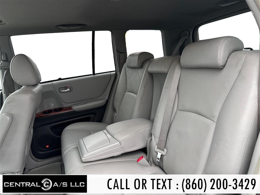 2007 Toyota Highlander 2WD 4dr V6 Sport w/3rd Row (Natl), available for sale in East Windsor, Connecticut | Central A/S LLC. East Windsor, Connecticut 2007 Toyota Highlander 2WD 4dr V6 Sport w/3rd Row (Natl), available for sale in East Windsor, Connecticut | Central A/S LLC. East Windsor, Connecticut