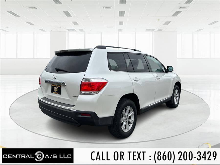2013 Toyota Highlander 4WD 4dr V6 (Natl), available for sale in East Windsor, Connecticut | Central A/S LLC. East Windsor, Connecticut 2013 Toyota Highlander 4WD 4dr V6 (Natl), available for sale in East Windsor, Connecticut | Central A/S LLC. East Windsor, Connecticut