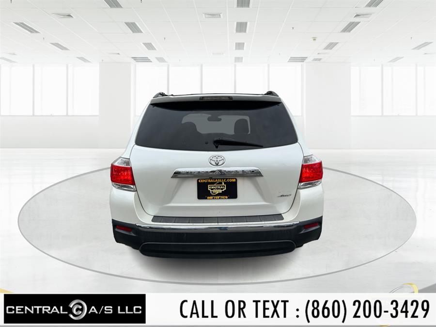 2013 Toyota Highlander 4WD 4dr V6 (Natl), available for sale in East Windsor, Connecticut | Central A/S LLC. East Windsor, Connecticut 2013 Toyota Highlander 4WD 4dr V6 (Natl), available for sale in East Windsor, Connecticut | Central A/S LLC. East Windsor, Connecticut