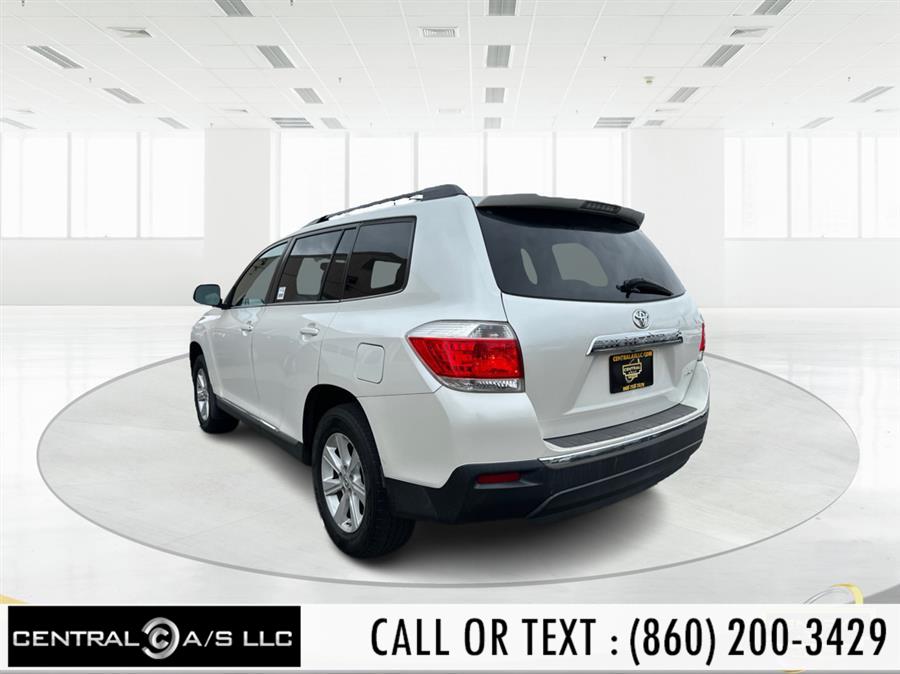 2013 Toyota Highlander 4WD 4dr V6 (Natl), available for sale in East Windsor, Connecticut | Central A/S LLC. East Windsor, Connecticut 2013 Toyota Highlander 4WD 4dr V6 (Natl), available for sale in East Windsor, Connecticut | Central A/S LLC. East Windsor, Connecticut