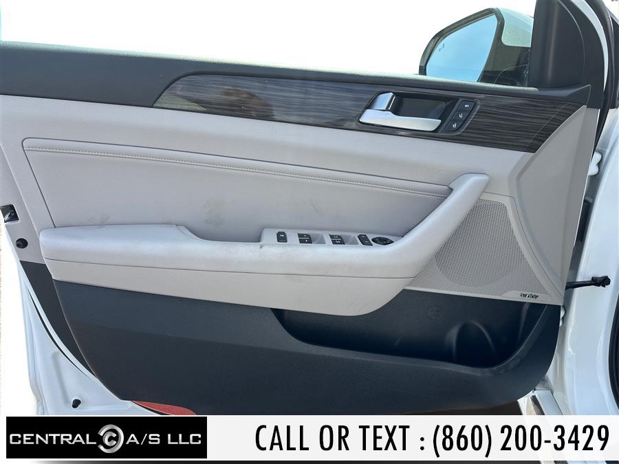 2015 Hyundai Sonata 4dr Sdn 2.4L Limited PZEV, available for sale in East Windsor, Connecticut | Central A/S LLC. East Windsor, Connecticut 2015 Hyundai Sonata 4dr Sdn 2.4L Limited PZEV, available for sale in East Windsor, Connecticut | Central A/S LLC. East Windsor, Connecticut