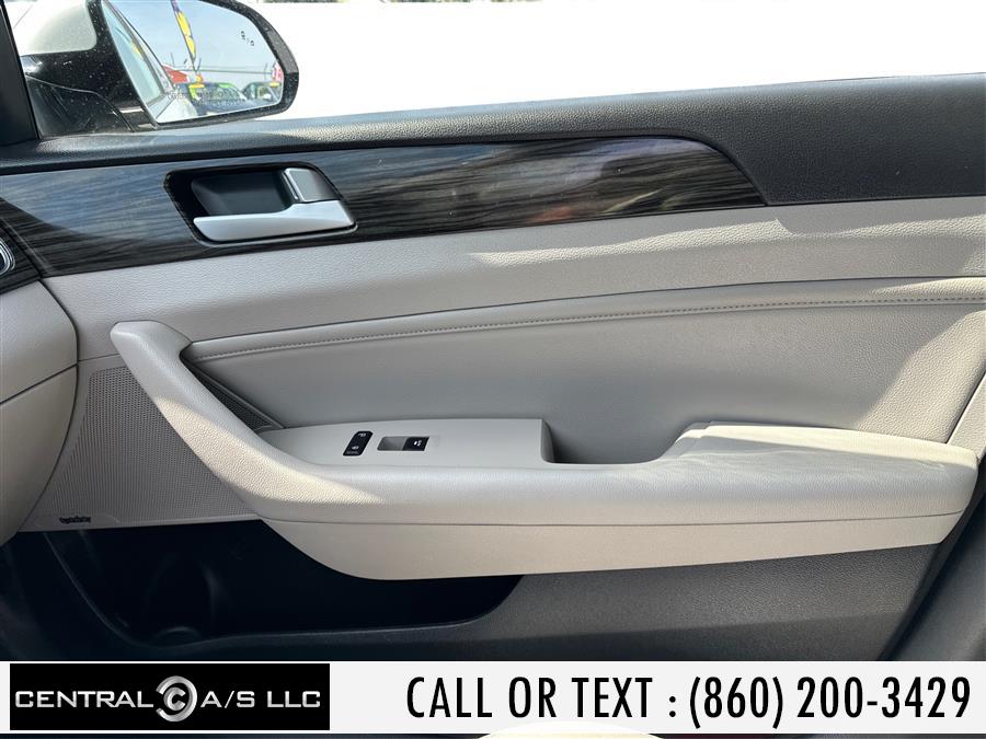 2015 Hyundai Sonata 4dr Sdn 2.4L Limited PZEV, available for sale in East Windsor, Connecticut | Central A/S LLC. East Windsor, Connecticut 2015 Hyundai Sonata 4dr Sdn 2.4L Limited PZEV, available for sale in East Windsor, Connecticut | Central A/S LLC. East Windsor, Connecticut