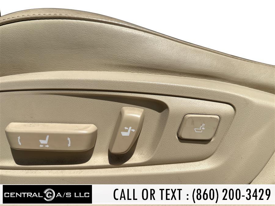 2013 Lexus ES 300h 4dr Sdn Hybrid, available for sale in East Windsor, Connecticut | Central A/S LLC. East Windsor, Connecticut 2013 Lexus ES 300h 4dr Sdn Hybrid, available for sale in East Windsor, Connecticut | Central A/S LLC. East Windsor, Connecticut