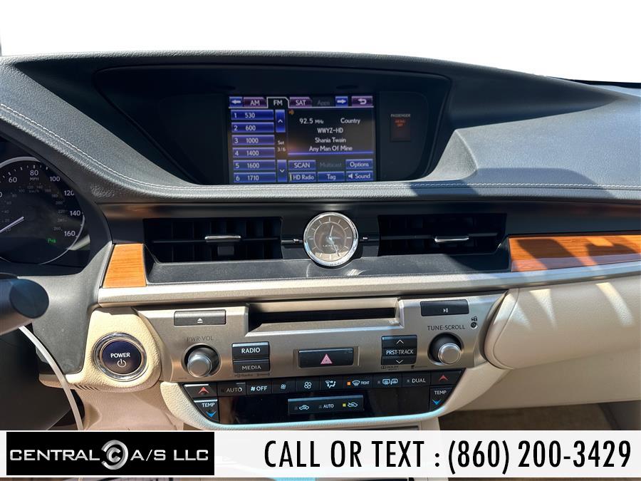 2013 Lexus ES 300h 4dr Sdn Hybrid, available for sale in East Windsor, Connecticut | Central A/S LLC. East Windsor, Connecticut 2013 Lexus ES 300h 4dr Sdn Hybrid, available for sale in East Windsor, Connecticut | Central A/S LLC. East Windsor, Connecticut