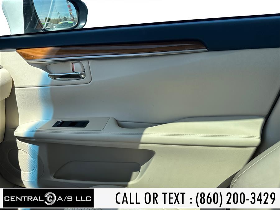 2013 Lexus ES 300h 4dr Sdn Hybrid, available for sale in East Windsor, Connecticut | Central A/S LLC. East Windsor, Connecticut 2013 Lexus ES 300h 4dr Sdn Hybrid, available for sale in East Windsor, Connecticut | Central A/S LLC. East Windsor, Connecticut