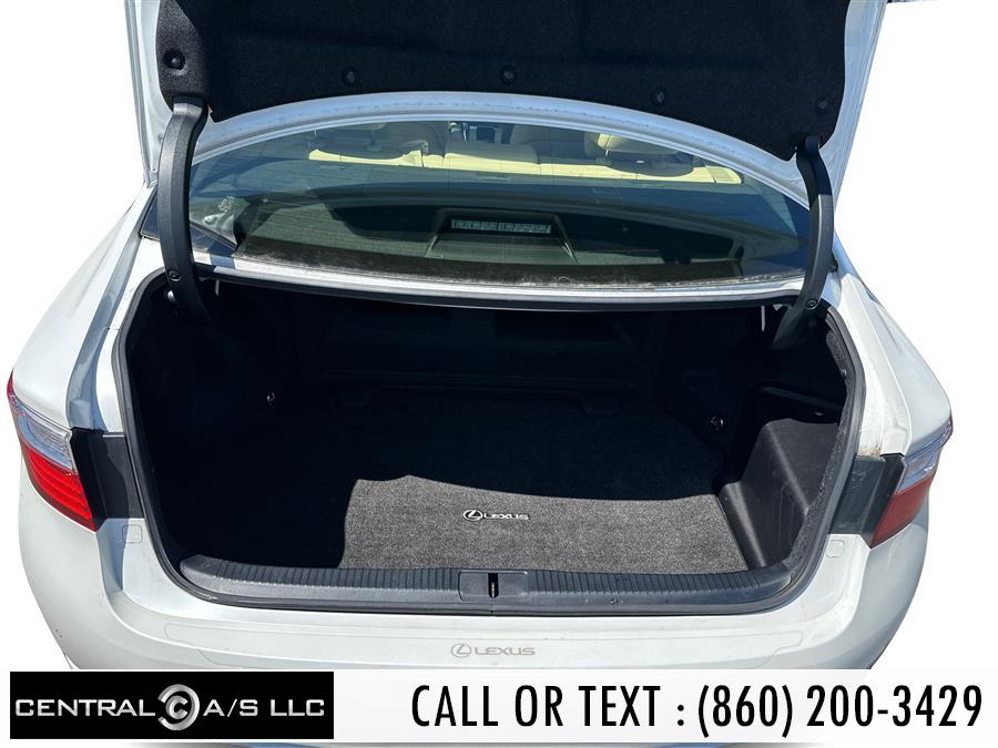 2013 Lexus ES 300h 4dr Sdn Hybrid, available for sale in East Windsor, Connecticut | Central A/S LLC. East Windsor, Connecticut 2013 Lexus ES 300h 4dr Sdn Hybrid, available for sale in East Windsor, Connecticut | Central A/S LLC. East Windsor, Connecticut