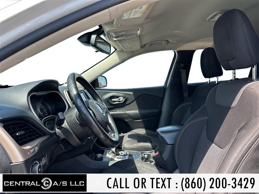 2015 Jeep Cherokee 4WD 4dr Latitude, available for sale in East Windsor, Connecticut | Central A/S LLC. East Windsor, Connecticut 2015 Jeep Cherokee 4WD 4dr Latitude, available for sale in East Windsor, Connecticut | Central A/S LLC. East Windsor, Connecticut