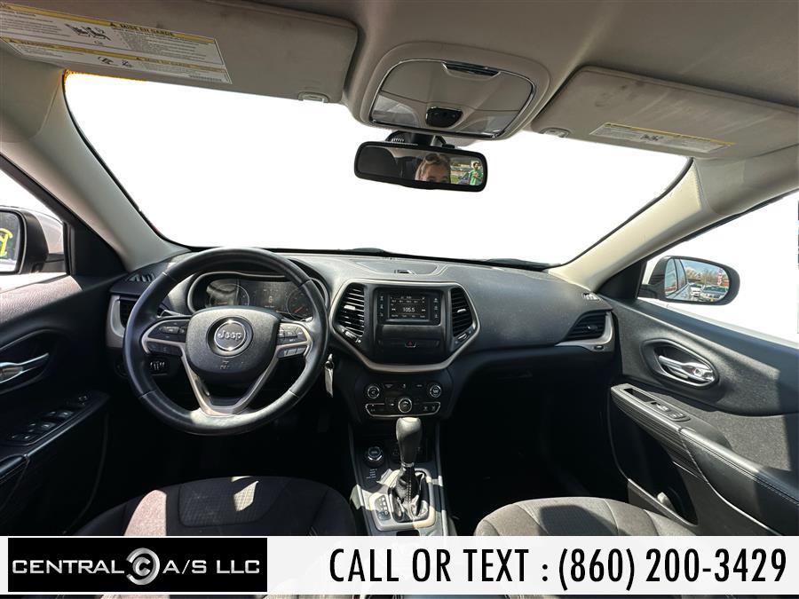 2015 Jeep Cherokee 4WD 4dr Latitude, available for sale in East Windsor, Connecticut | Central A/S LLC. East Windsor, Connecticut 2015 Jeep Cherokee 4WD 4dr Latitude, available for sale in East Windsor, Connecticut | Central A/S LLC. East Windsor, Connecticut