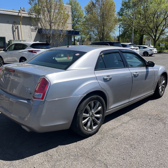 2014 Chrysler 300 4dr Sdn 300S AWD, available for sale in Hicksville, New York | REGAL AUTOHAUS. Hicksville, New York 2014 Chrysler 300 4dr Sdn 300S AWD, available for sale in Hicksville, New York | REGAL AUTOHAUS. Hicksville, New York