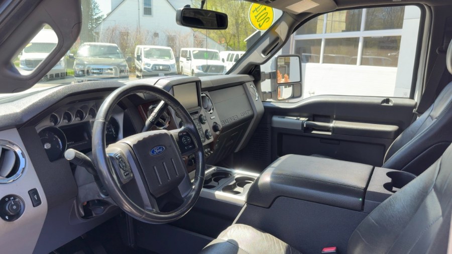 2014 Ford Super Duty F-350 SRW 4WD Crew Cab 156" Lariat, available for sale in Waterbury, Connecticut | West End Automotive Center. Waterbury, Connecticut 2014 Ford Super Duty F-350 SRW 4WD Crew Cab 156" Lariat, available for sale in Waterbury, Connecticut | West End Automotive Center. Waterbury, Connecticut