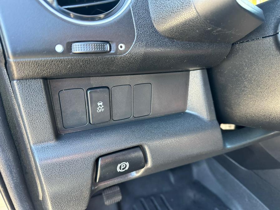 2013 Honda Pilot 4WD 4dr EX-L w/Navi, available for sale in South Windsor, Connecticut | Mike And Tony Auto Sales, Inc. South Windsor, Connecticut 2013 Honda Pilot 4WD 4dr EX-L w/Navi, available for sale in South Windsor, Connecticut | Mike And Tony Auto Sales, Inc. South Windsor, Connecticut