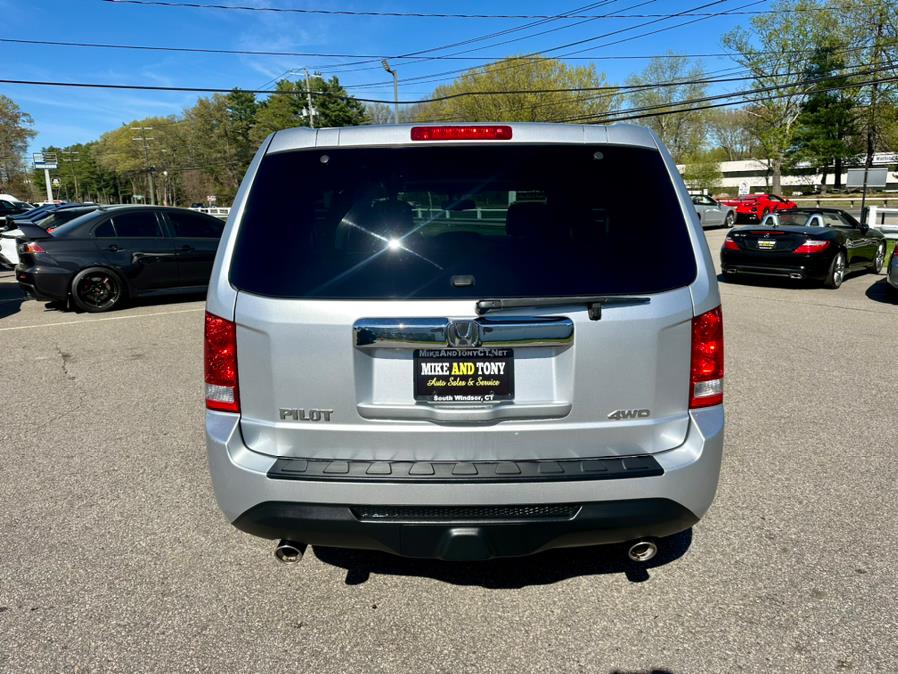 2013 Honda Pilot 4WD 4dr EX-L w/Navi, available for sale in South Windsor, Connecticut | Mike And Tony Auto Sales, Inc. South Windsor, Connecticut 2013 Honda Pilot 4WD 4dr EX-L w/Navi, available for sale in South Windsor, Connecticut | Mike And Tony Auto Sales, Inc. South Windsor, Connecticut