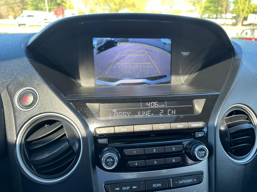 2013 Honda Pilot 4WD 4dr EX-L w/Navi, available for sale in South Windsor, Connecticut | Mike And Tony Auto Sales, Inc. South Windsor, Connecticut 2013 Honda Pilot 4WD 4dr EX-L w/Navi, available for sale in South Windsor, Connecticut | Mike And Tony Auto Sales, Inc. South Windsor, Connecticut