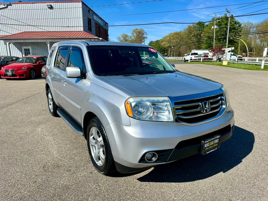 2013 Honda Pilot 4WD 4dr EX-L w/Navi, available for sale in South Windsor, Connecticut | Mike And Tony Auto Sales, Inc. South Windsor, Connecticut 2013 Honda Pilot 4WD 4dr EX-L w/Navi, available for sale in South Windsor, Connecticut | Mike And Tony Auto Sales, Inc. South Windsor, Connecticut