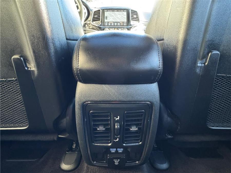 2019 Jeep Grand Cherokee Limited X 4x4, available for sale in Newark , New Jersey | Champion Used Auto Sales 2. Newark , New Jersey 2019 Jeep Grand Cherokee Limited X 4x4, available for sale in Newark , New Jersey | Champion Used Auto Sales 2. Newark , New Jersey