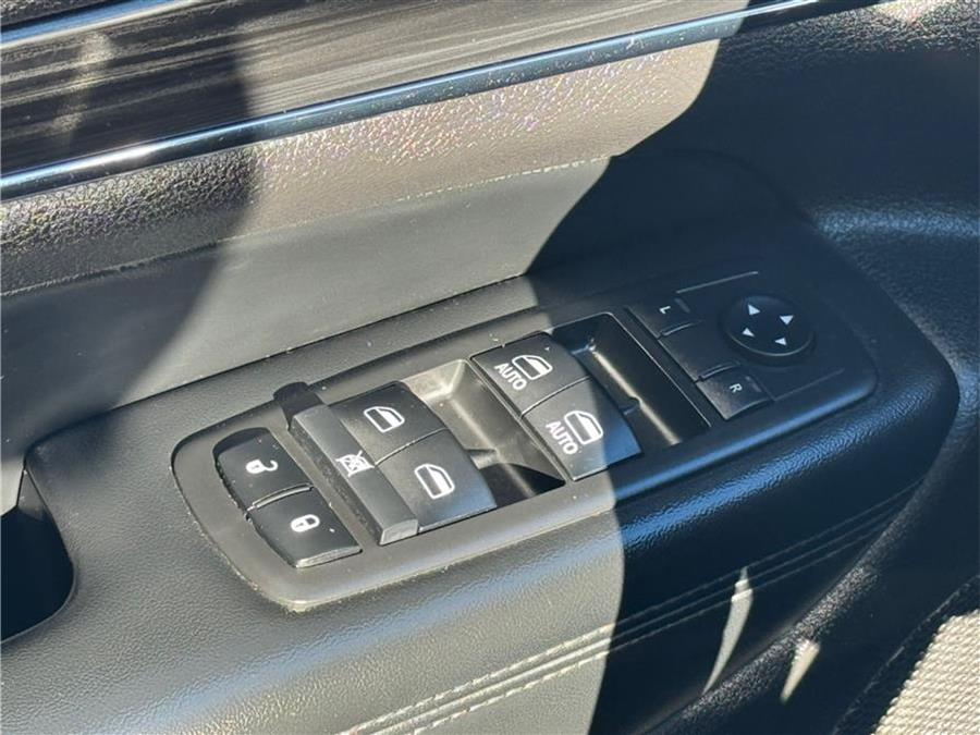 2019 Jeep Grand Cherokee Limited X 4x4, available for sale in Newark , New Jersey | Champion Used Auto Sales 2. Newark , New Jersey 2019 Jeep Grand Cherokee Limited X 4x4, available for sale in Newark , New Jersey | Champion Used Auto Sales 2. Newark , New Jersey