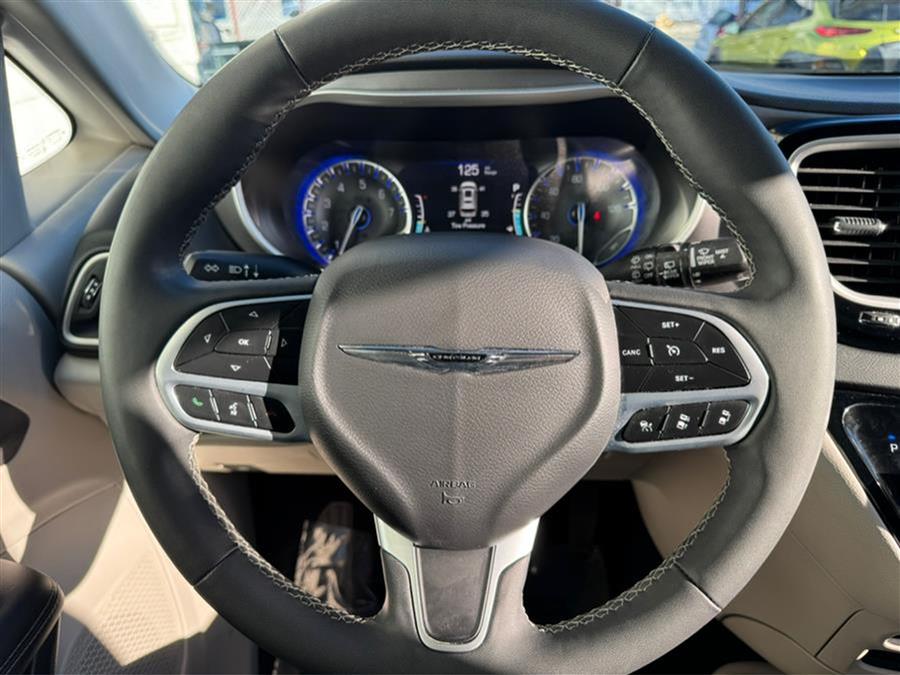 2023 Chrysler Pacifica Touring L FWD, available for sale in Newark , New Jersey | Champion Used Auto Sales 2. Newark , New Jersey 2023 Chrysler Pacifica Touring L FWD, available for sale in Newark , New Jersey | Champion Used Auto Sales 2. Newark , New Jersey