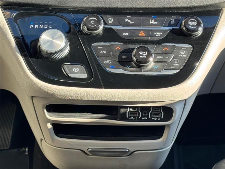 2023 Chrysler Pacifica Touring L FWD, available for sale in Newark , New Jersey | Champion Used Auto Sales 2. Newark , New Jersey 2023 Chrysler Pacifica Touring L FWD, available for sale in Newark , New Jersey | Champion Used Auto Sales 2. Newark , New Jersey