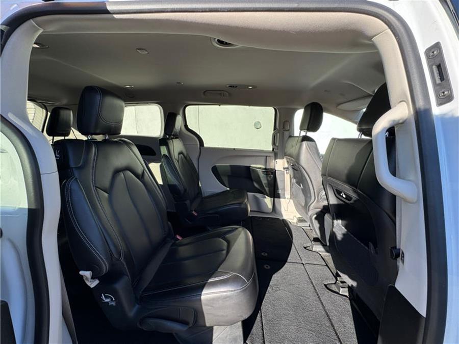 2023 Chrysler Pacifica Touring L FWD, available for sale in Newark , New Jersey | Champion Used Auto Sales 2. Newark , New Jersey 2023 Chrysler Pacifica Touring L FWD, available for sale in Newark , New Jersey | Champion Used Auto Sales 2. Newark , New Jersey