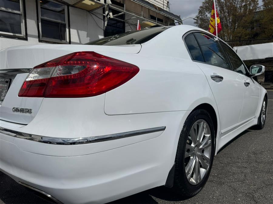 2014 Hyundai Genesis 4dr Sdn V6 3.8L, available for sale in Newark , New Jersey | Champion Used Auto Sales 2. Newark , New Jersey 2014 Hyundai Genesis 4dr Sdn V6 3.8L, available for sale in Newark , New Jersey | Champion Used Auto Sales 2. Newark , New Jersey