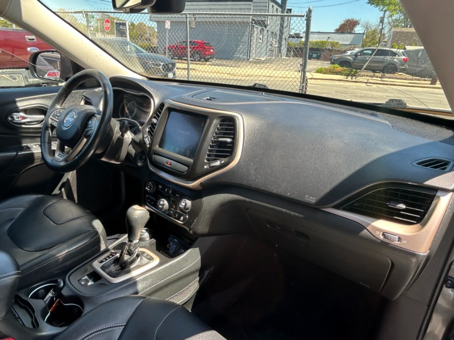 2015 Jeep Cherokee 4WD 4dr Limited, available for sale in West Babylon, New York | New Gen Auto Group. West Babylon, New York 2015 Jeep Cherokee 4WD 4dr Limited, available for sale in West Babylon, New York | New Gen Auto Group. West Babylon, New York