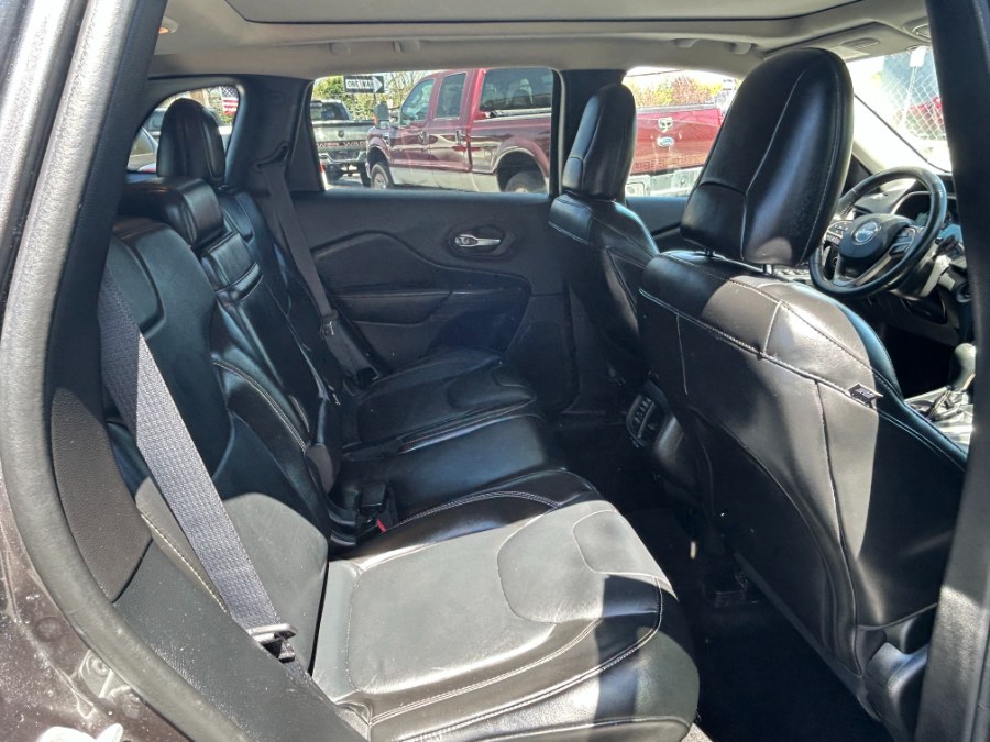 2015 Jeep Cherokee 4WD 4dr Limited, available for sale in West Babylon, New York | New Gen Auto Group. West Babylon, New York 2015 Jeep Cherokee 4WD 4dr Limited, available for sale in West Babylon, New York | New Gen Auto Group. West Babylon, New York