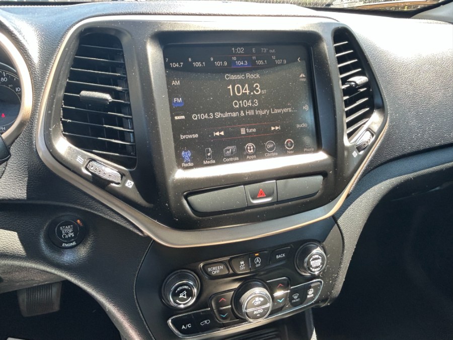 2015 Jeep Cherokee 4WD 4dr Limited, available for sale in West Babylon, New York | New Gen Auto Group. West Babylon, New York 2015 Jeep Cherokee 4WD 4dr Limited, available for sale in West Babylon, New York | New Gen Auto Group. West Babylon, New York