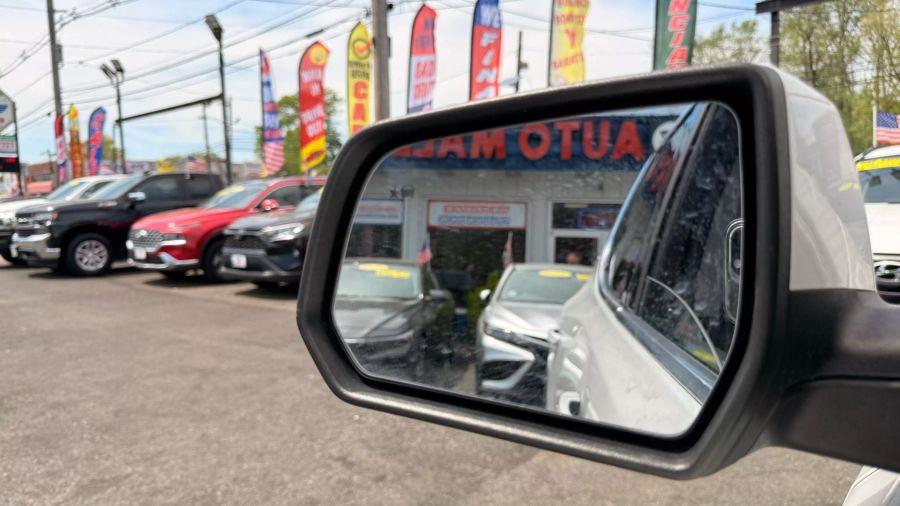 2017 GMC Acadia SLE-2 Sport Utility 4D, available for sale in Linden, New Jersey | Route 27 Auto Mall. Linden, New Jersey 2017 GMC Acadia SLE-2 Sport Utility 4D, available for sale in Linden, New Jersey | Route 27 Auto Mall. Linden, New Jersey