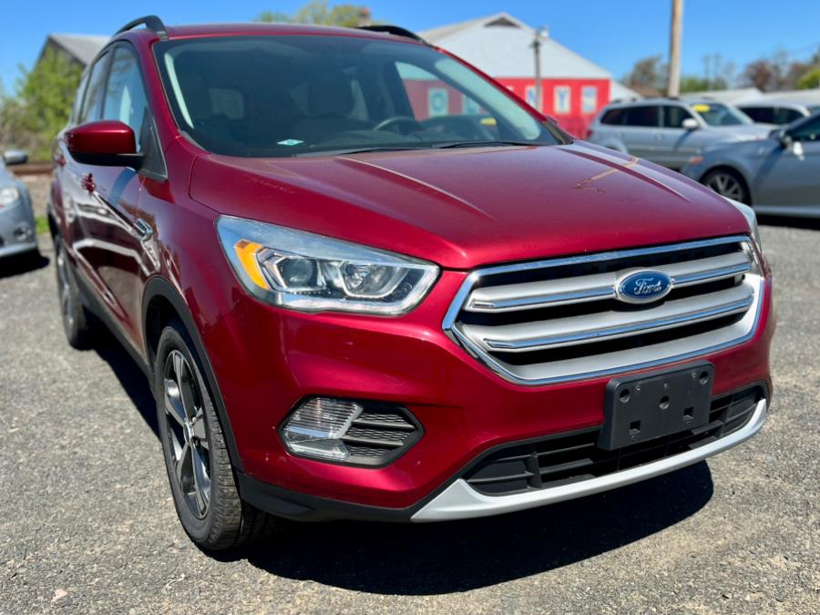 Used 2017 Ford Escape in Wallingford, Connecticut | Wallingford Auto Center LLC. Wallingford, Connecticut