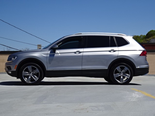 2020 Volkswagen Tiguan 2.0T SEL 4MOTION, available for sale in Newton, Massachusetts | Jacob Auto Sales. Newton, Massachusetts 2020 Volkswagen Tiguan 2.0T SEL 4MOTION, available for sale in Newton, Massachusetts | Jacob Auto Sales. Newton, Massachusetts