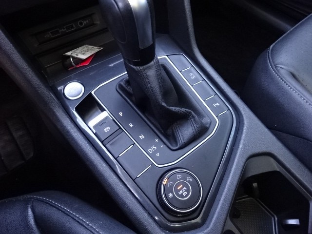 2020 Volkswagen Tiguan 2.0T SEL 4MOTION, available for sale in Newton, Massachusetts | Jacob Auto Sales. Newton, Massachusetts 2020 Volkswagen Tiguan 2.0T SEL 4MOTION, available for sale in Newton, Massachusetts | Jacob Auto Sales. Newton, Massachusetts