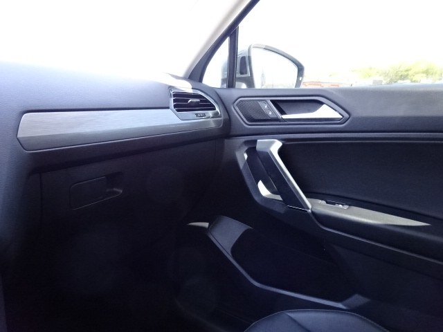 2020 Volkswagen Tiguan 2.0T SEL 4MOTION, available for sale in Newton, Massachusetts | Jacob Auto Sales. Newton, Massachusetts 2020 Volkswagen Tiguan 2.0T SEL 4MOTION, available for sale in Newton, Massachusetts | Jacob Auto Sales. Newton, Massachusetts