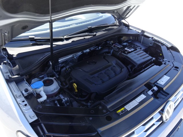 2020 Volkswagen Tiguan 2.0T SEL 4MOTION, available for sale in Newton, Massachusetts | Jacob Auto Sales. Newton, Massachusetts 2020 Volkswagen Tiguan 2.0T SEL 4MOTION, available for sale in Newton, Massachusetts | Jacob Auto Sales. Newton, Massachusetts