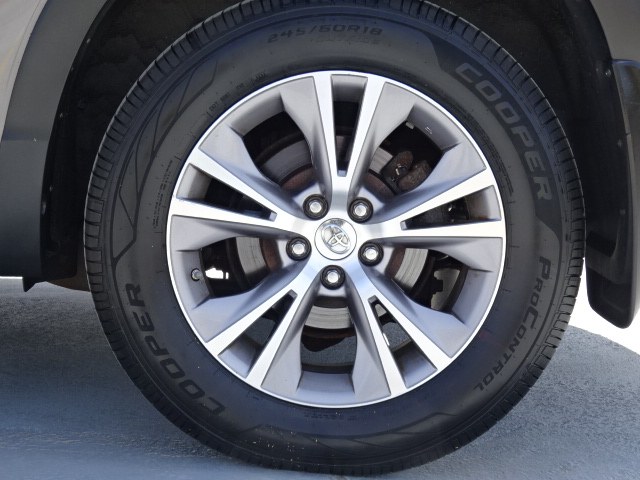 2014 Toyota Highlander LE Plus AWD, available for sale in Newton, Massachusetts | Jacob Auto Sales. Newton, Massachusetts 2014 Toyota Highlander LE Plus AWD, available for sale in Newton, Massachusetts | Jacob Auto Sales. Newton, Massachusetts