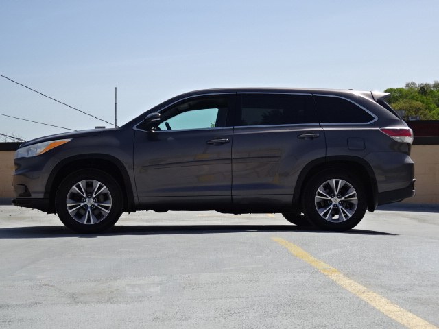 2014 Toyota Highlander LE Plus AWD, available for sale in Newton, Massachusetts | Jacob Auto Sales. Newton, Massachusetts 2014 Toyota Highlander LE Plus AWD, available for sale in Newton, Massachusetts | Jacob Auto Sales. Newton, Massachusetts
