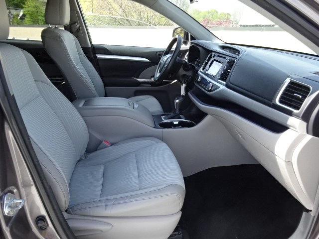 2014 Toyota Highlander LE Plus AWD, available for sale in Newton, Massachusetts | Jacob Auto Sales. Newton, Massachusetts 2014 Toyota Highlander LE Plus AWD, available for sale in Newton, Massachusetts | Jacob Auto Sales. Newton, Massachusetts