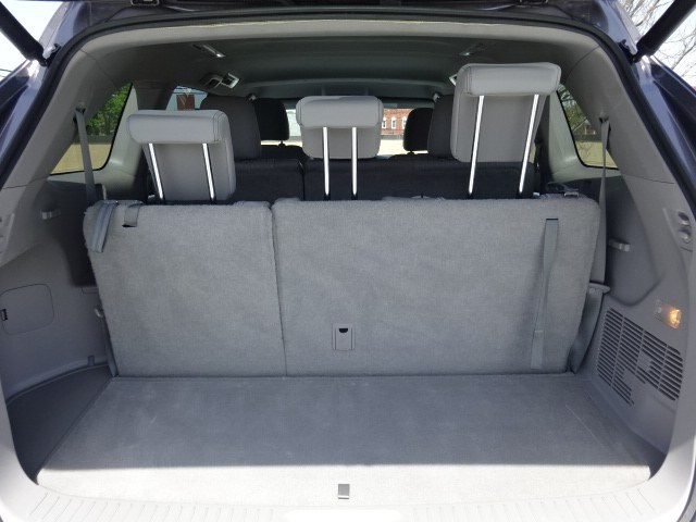 2014 Toyota Highlander LE Plus AWD, available for sale in Newton, Massachusetts | Jacob Auto Sales. Newton, Massachusetts 2014 Toyota Highlander LE Plus AWD, available for sale in Newton, Massachusetts | Jacob Auto Sales. Newton, Massachusetts