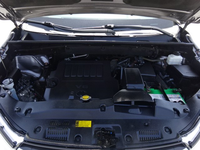 2014 Toyota Highlander LE Plus AWD, available for sale in Newton, Massachusetts | Jacob Auto Sales. Newton, Massachusetts 2014 Toyota Highlander LE Plus AWD, available for sale in Newton, Massachusetts | Jacob Auto Sales. Newton, Massachusetts