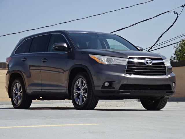2014 Toyota Highlander LE Plus AWD, available for sale in Newton, Massachusetts | Jacob Auto Sales. Newton, Massachusetts 2014 Toyota Highlander LE Plus AWD, available for sale in Newton, Massachusetts | Jacob Auto Sales. Newton, Massachusetts