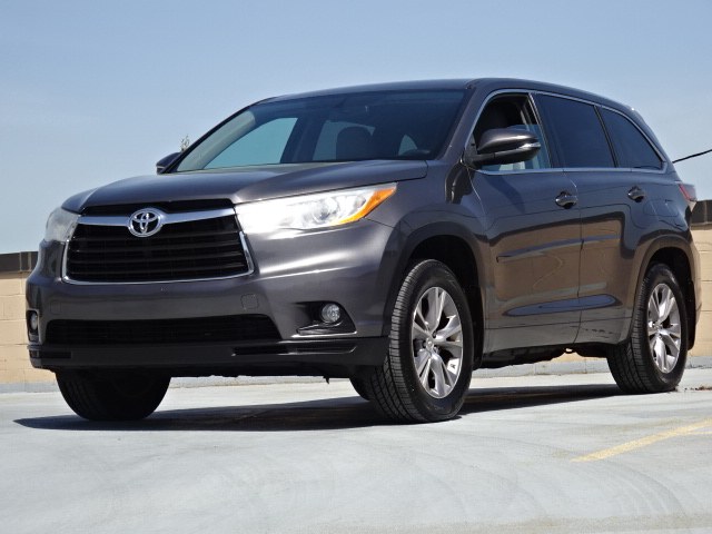 2014 Toyota Highlander LE Plus AWD, available for sale in Newton, Massachusetts | Jacob Auto Sales. Newton, Massachusetts 2014 Toyota Highlander LE Plus AWD, available for sale in Newton, Massachusetts | Jacob Auto Sales. Newton, Massachusetts