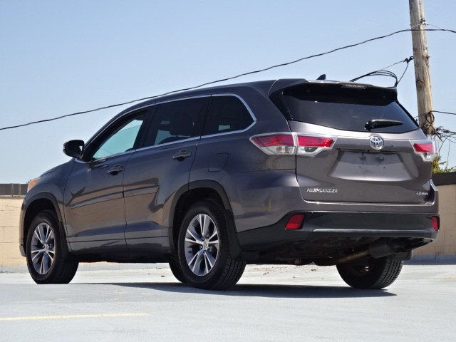2014 Toyota Highlander LE Plus AWD, available for sale in Newton, Massachusetts | Jacob Auto Sales. Newton, Massachusetts 2014 Toyota Highlander LE Plus AWD, available for sale in Newton, Massachusetts | Jacob Auto Sales. Newton, Massachusetts