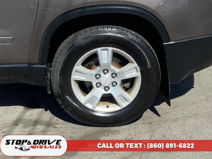 2010 GMC Acadia AWD 4dr SLE, available for sale in East Windsor, Connecticut | Stop & Drive Auto Sales. East Windsor, Connecticut 2010 GMC Acadia AWD 4dr SLE, available for sale in East Windsor, Connecticut | Stop & Drive Auto Sales. East Windsor, Connecticut