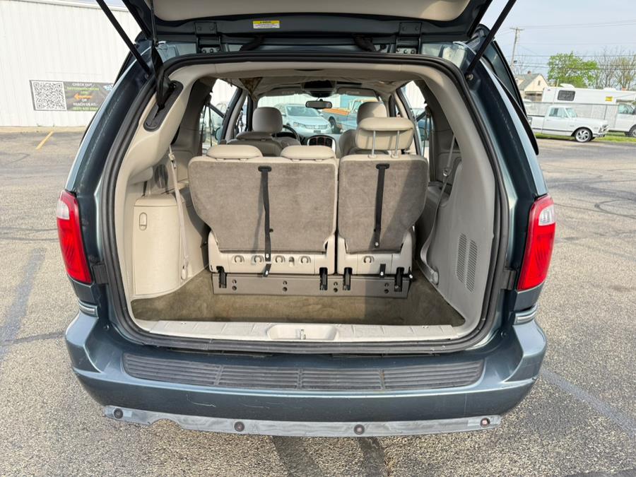 2007 Chrysler Town & Country LWB 4dr Wgn Limited, available for sale in Dayton, Ohio | Dayton Work Trucks. Dayton, Ohio 2007 Chrysler Town & Country LWB 4dr Wgn Limited, available for sale in Dayton, Ohio | Dayton Work Trucks. Dayton, Ohio
