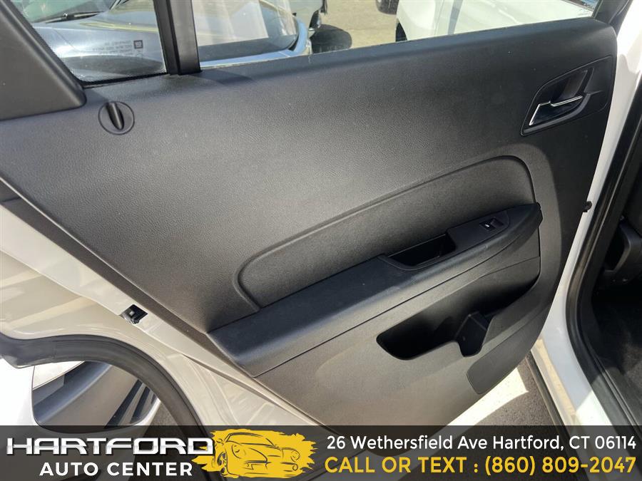 2015 GMC Terrain SLE 1 AWD 4dr SUV, available for sale in Hartford, Connecticut | Hartford Auto Center LLC. Hartford, Connecticut 2015 GMC Terrain SLE 1 AWD 4dr SUV, available for sale in Hartford, Connecticut | Hartford Auto Center LLC. Hartford, Connecticut
