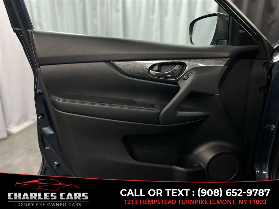 2016 Nissan Rogue SL, available for sale in Elmont, New York | Charles Cars. Elmont, New York 2016 Nissan Rogue SL, available for sale in Elmont, New York | Charles Cars. Elmont, New York