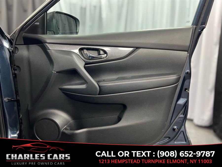 2016 Nissan Rogue SL, available for sale in Elmont, New York | Charles Cars. Elmont, New York 2016 Nissan Rogue SL, available for sale in Elmont, New York | Charles Cars. Elmont, New York